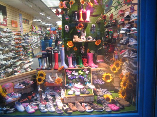 10 Best NYC Shoe Stores for Kids