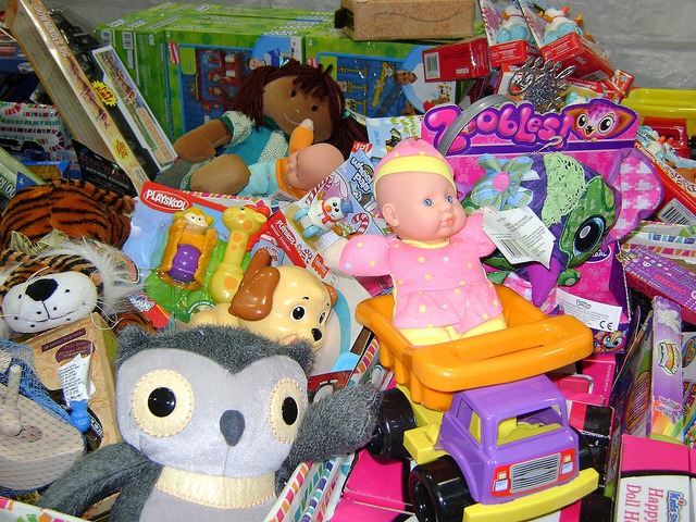 donating toys to goodwill