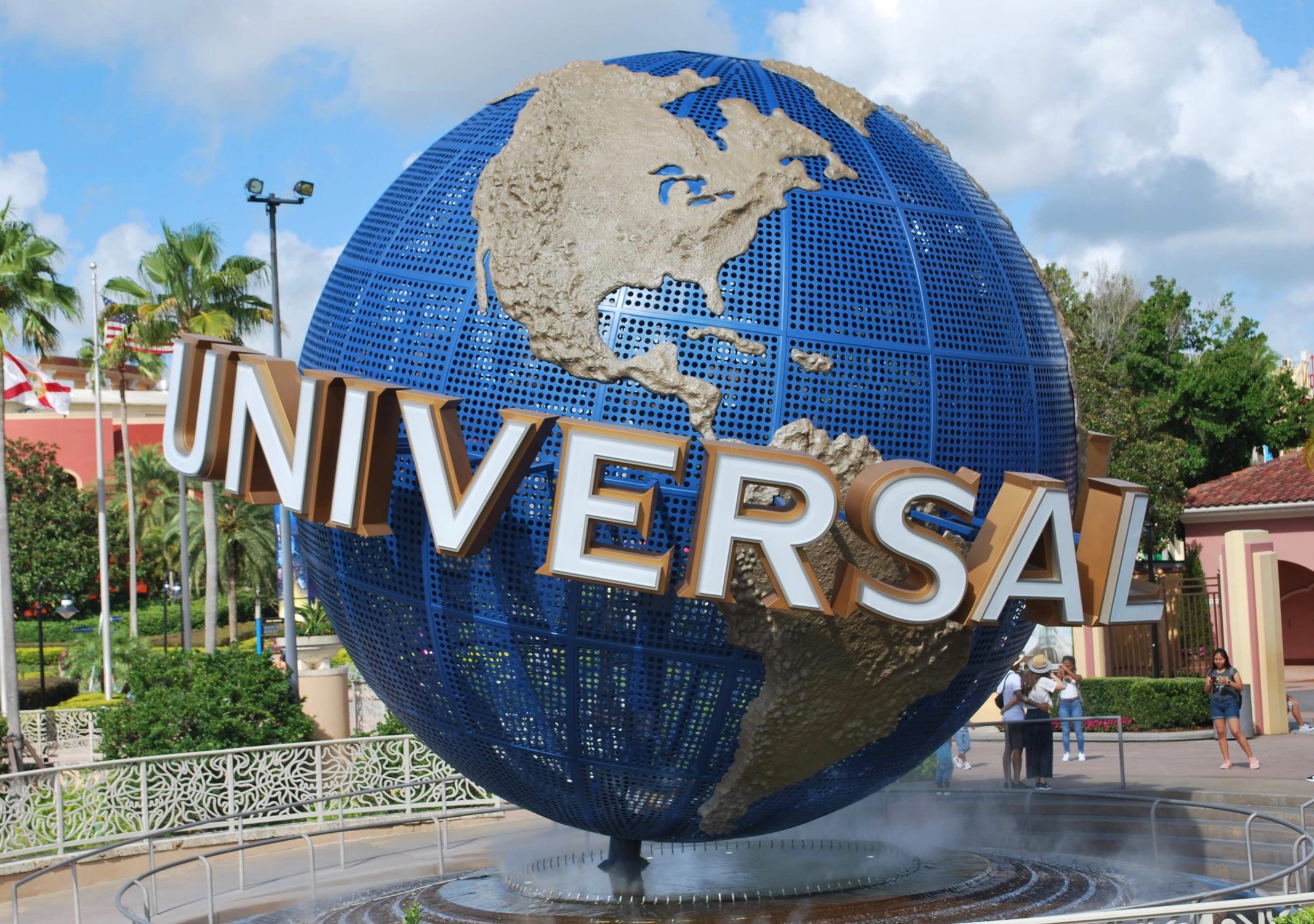Universal Studios' CityWalk Opens in Orlando